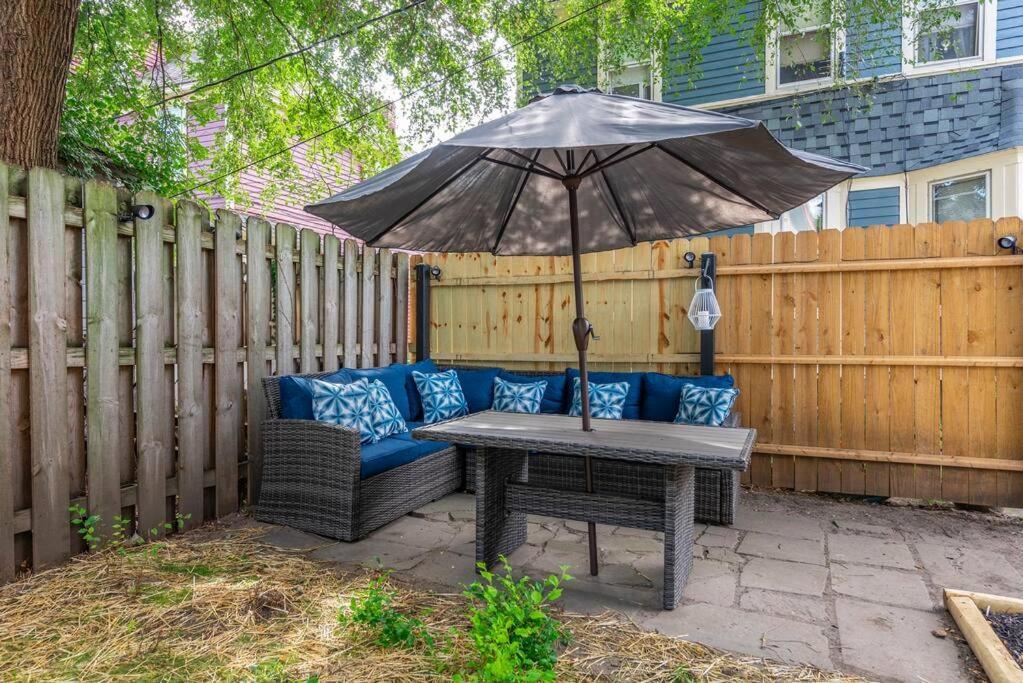 Charming Retreat In Clevelandヴィラ エクステリア 写真